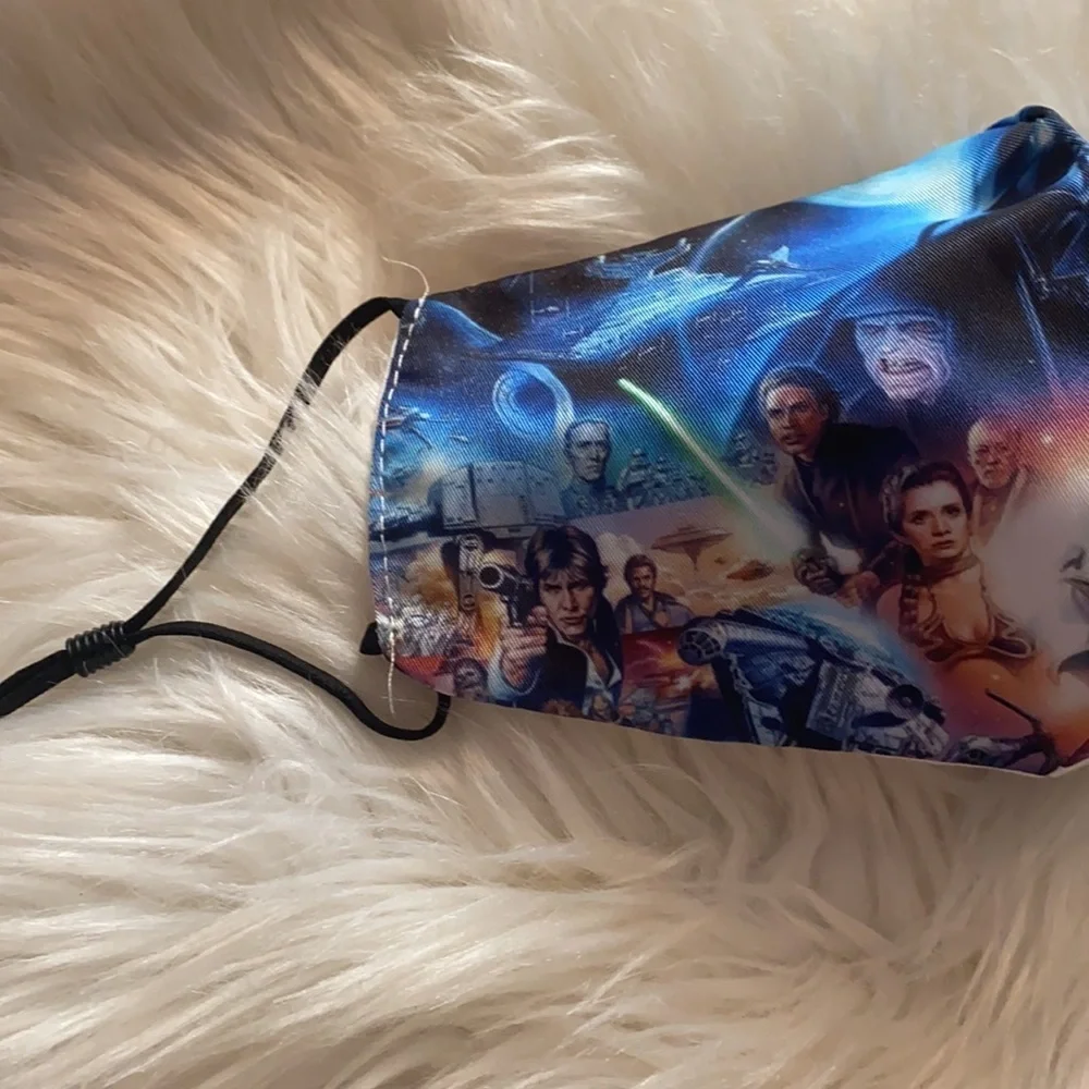 New without tags Star Wars Mask